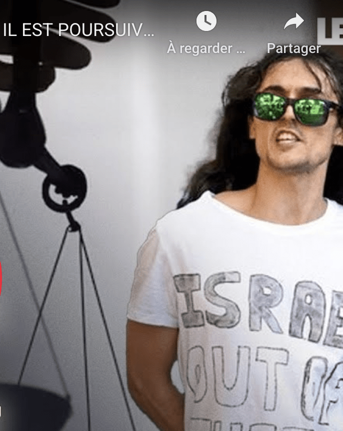 POURSUIVI PAR L’ÉTAT POUR UN T-SHIRT