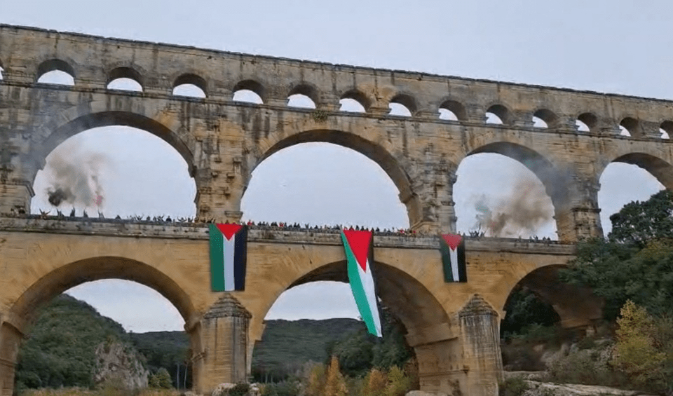 Action surprise au Pont-du-Gard pour la Palestine